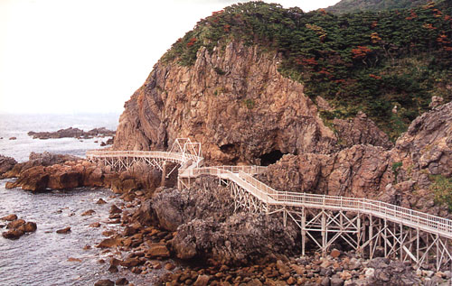 日本の島再発見_東京都_伊豆諸島_神津島_赤崎遊歩道「潮風の道」