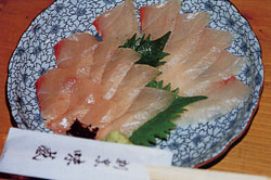 日本の島再発見_長崎県_対馬島_カンパチの刺身(割烹味感)