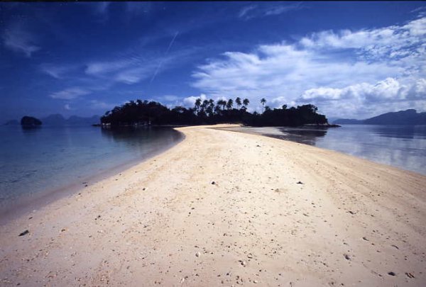 フィリピン共和国　ラゲン島