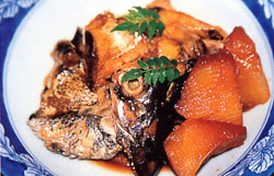 日本の島再発見_鹿児島県_甑島_天然の黒鯛のアラ煮