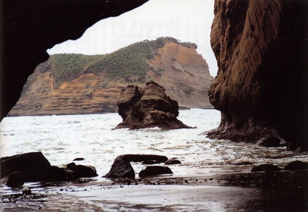 日本の島再発見_鹿児島県_種子島_千座（ちくら）の岩屋