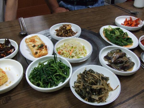 地球の島めぐり_韓国_鬱陵島_薬草と山菜は全部サービス