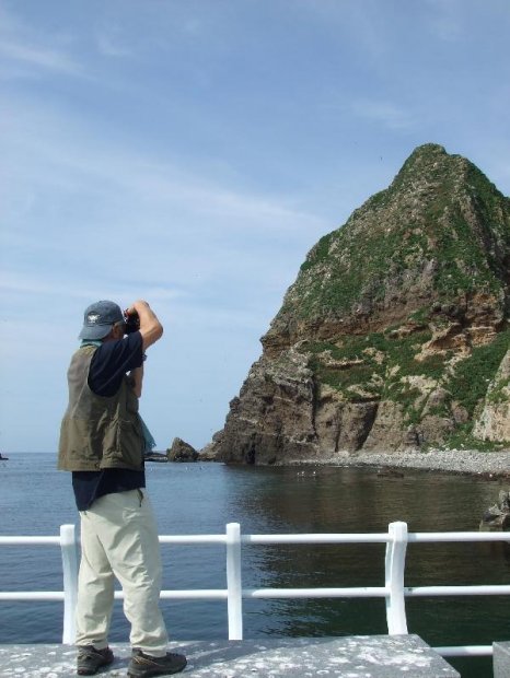 地球の島めぐり_韓国_鬱陵島_撮影する筆者