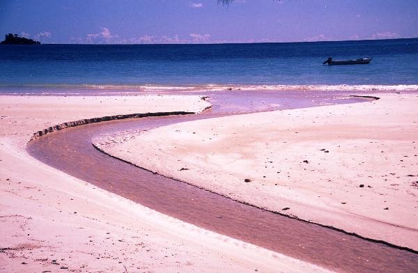 セイシェル共和国　プララン島