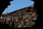 カナリア諸島　ランサローテ島　火山トンネル