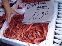 イタリア　サンピエトロ島　朝市